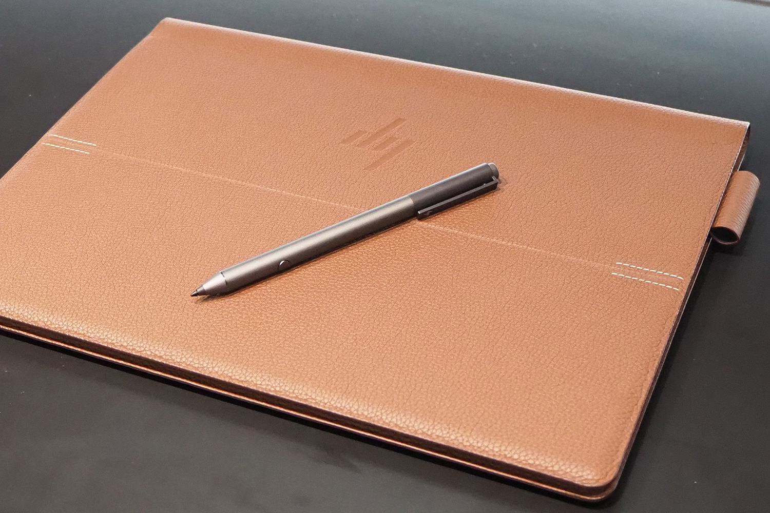 Hp leather outlet spectre