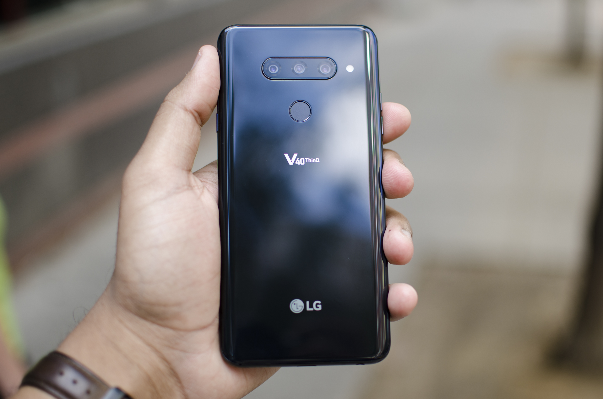 Lg v40 best sale smart watch