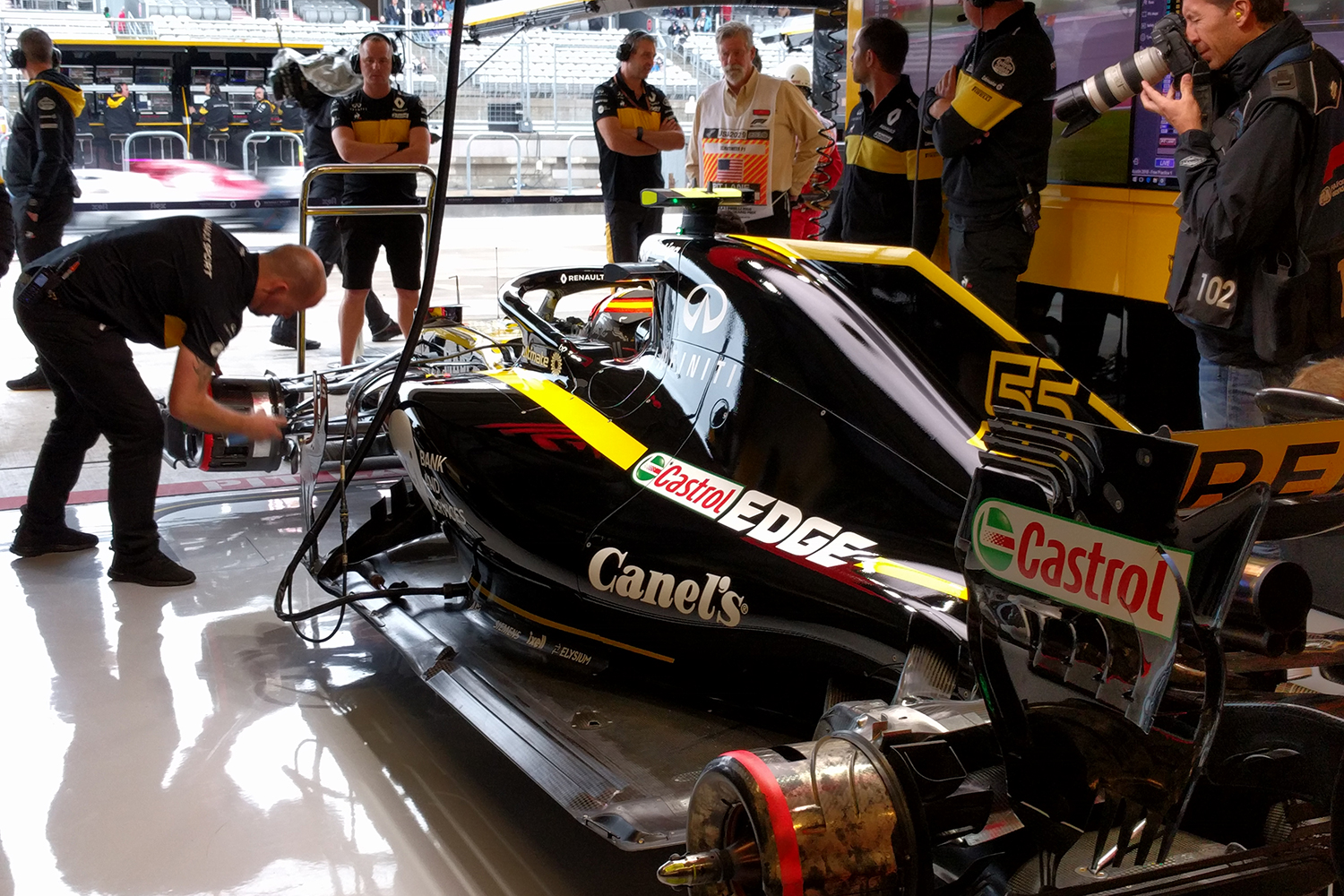 Infiniti and Renault Sport Formula One Team Engineering Partnership ...