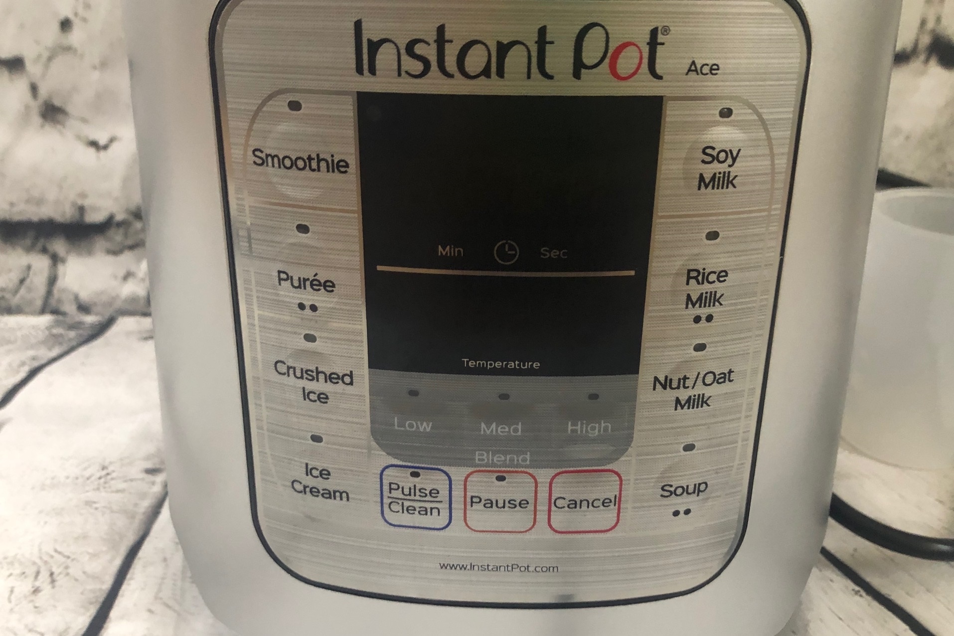 Instant Pot's Ace 60 Cooking Blender Is on Sale at Walmart Today