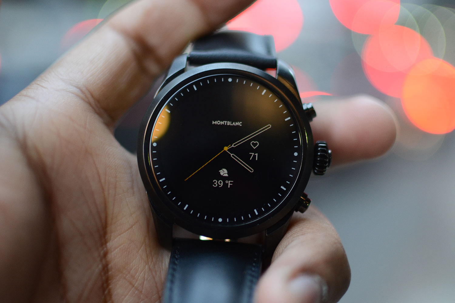 Montblanc smartwatch best sale summit 2 review