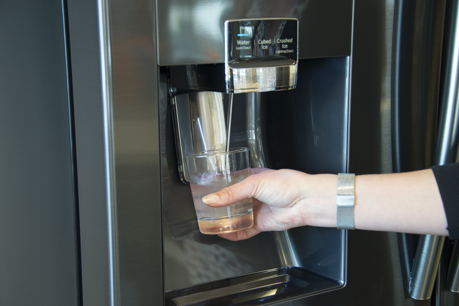 Samsung Family Hub Refrigerator Review: Brains With A Cool Factor ...