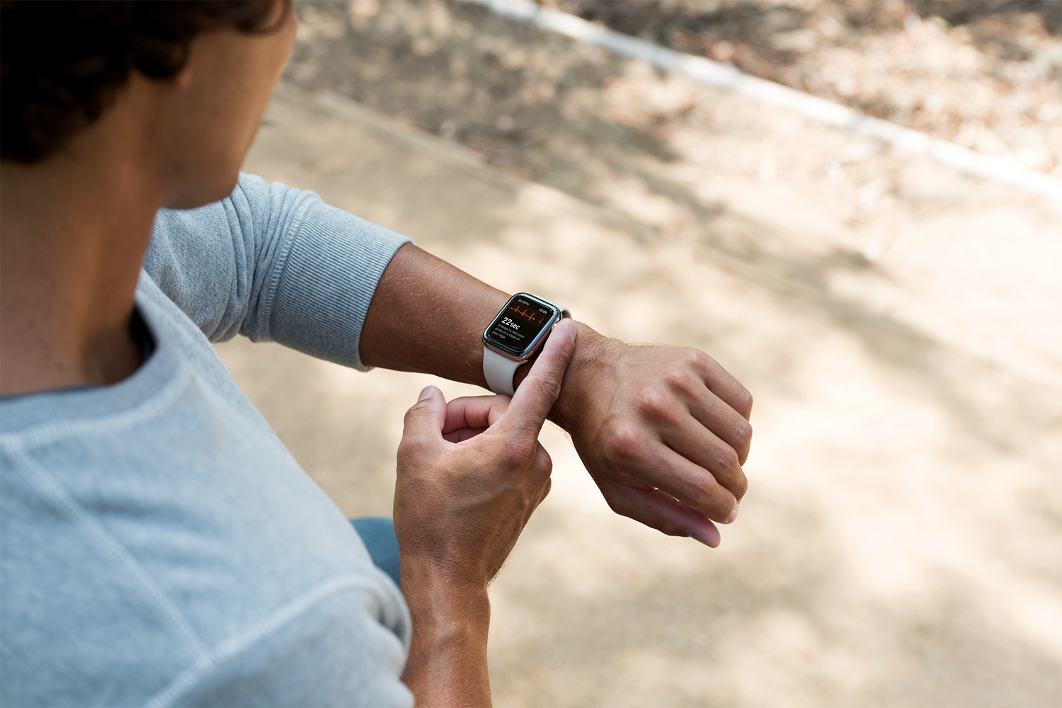 Great Fathers Day Smartwatch Deals on Apple Garmin and Samsung