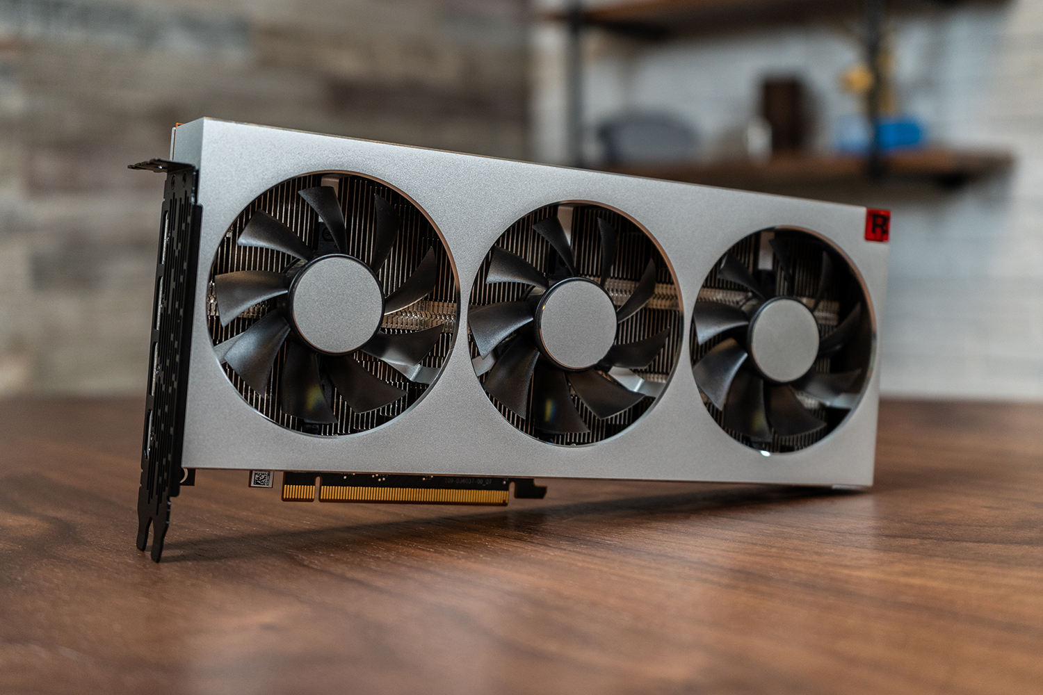 Amd radeon vii on sale price