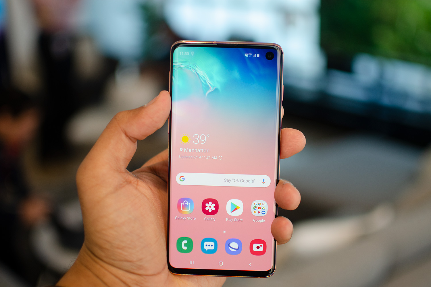 Samsung Galaxy S10 Plus review: the anti-iPhone 