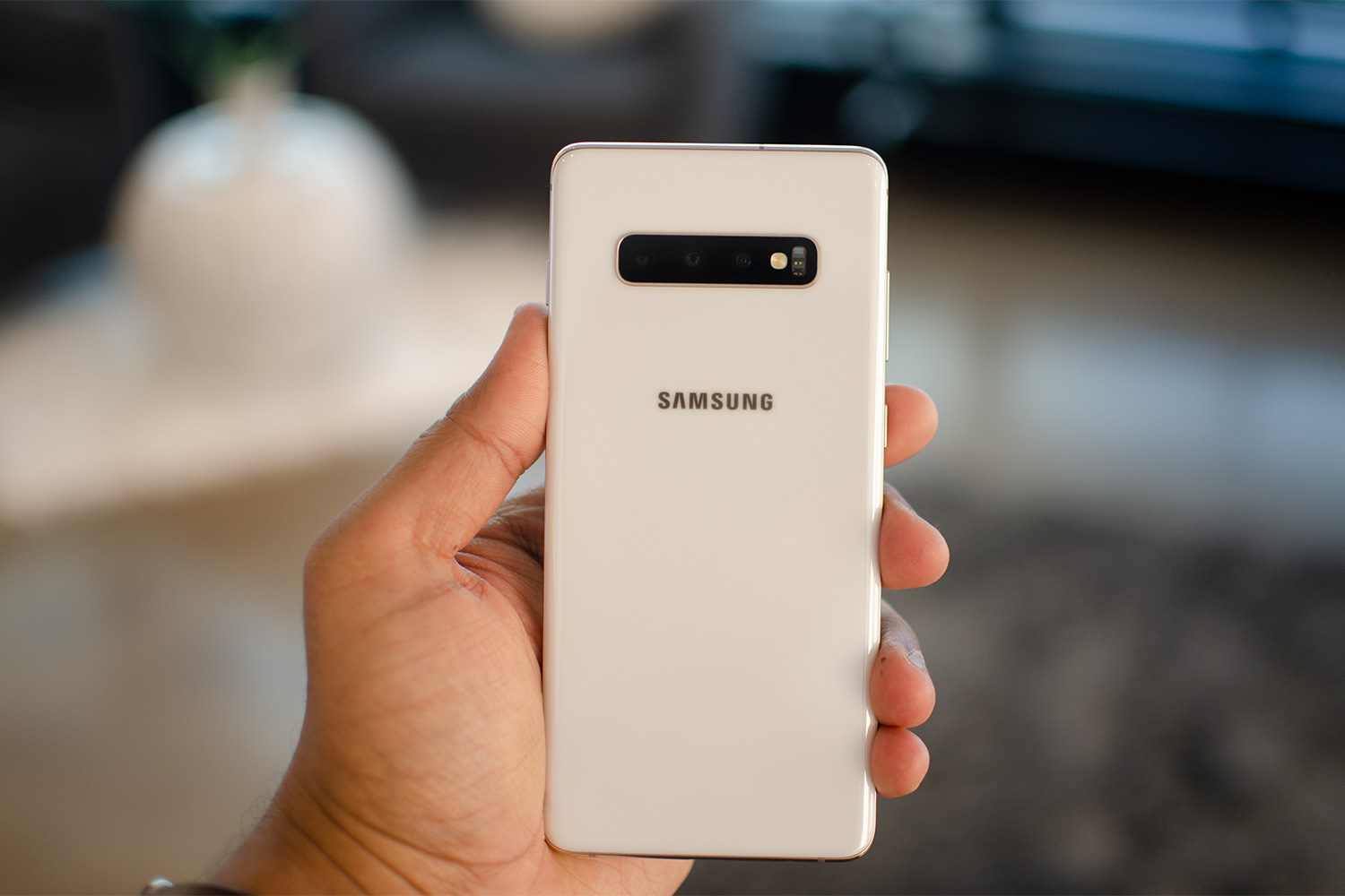 Samsung Galaxy S10 Plus Review: Everything You'll Want (and More