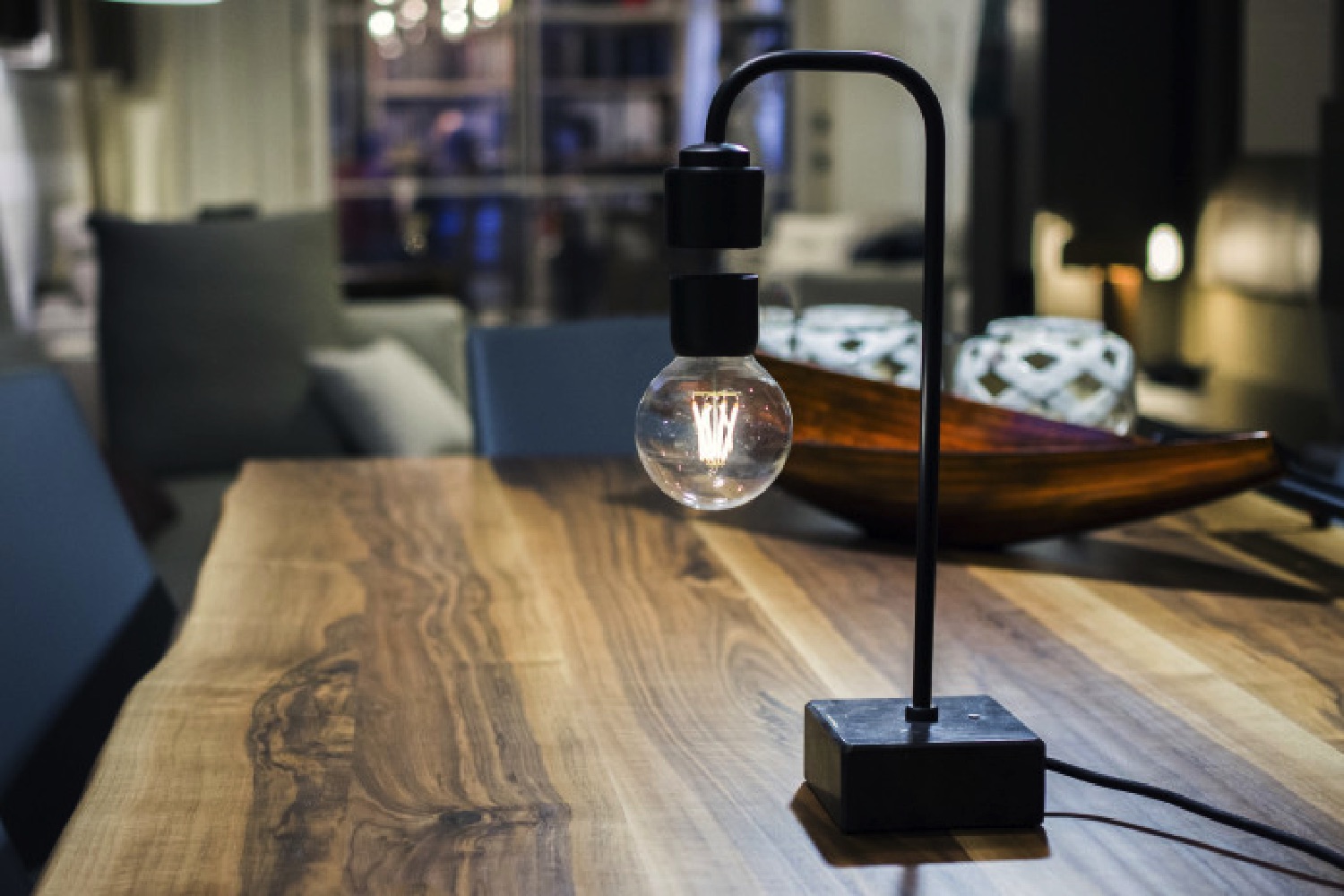 levia levitating lamp