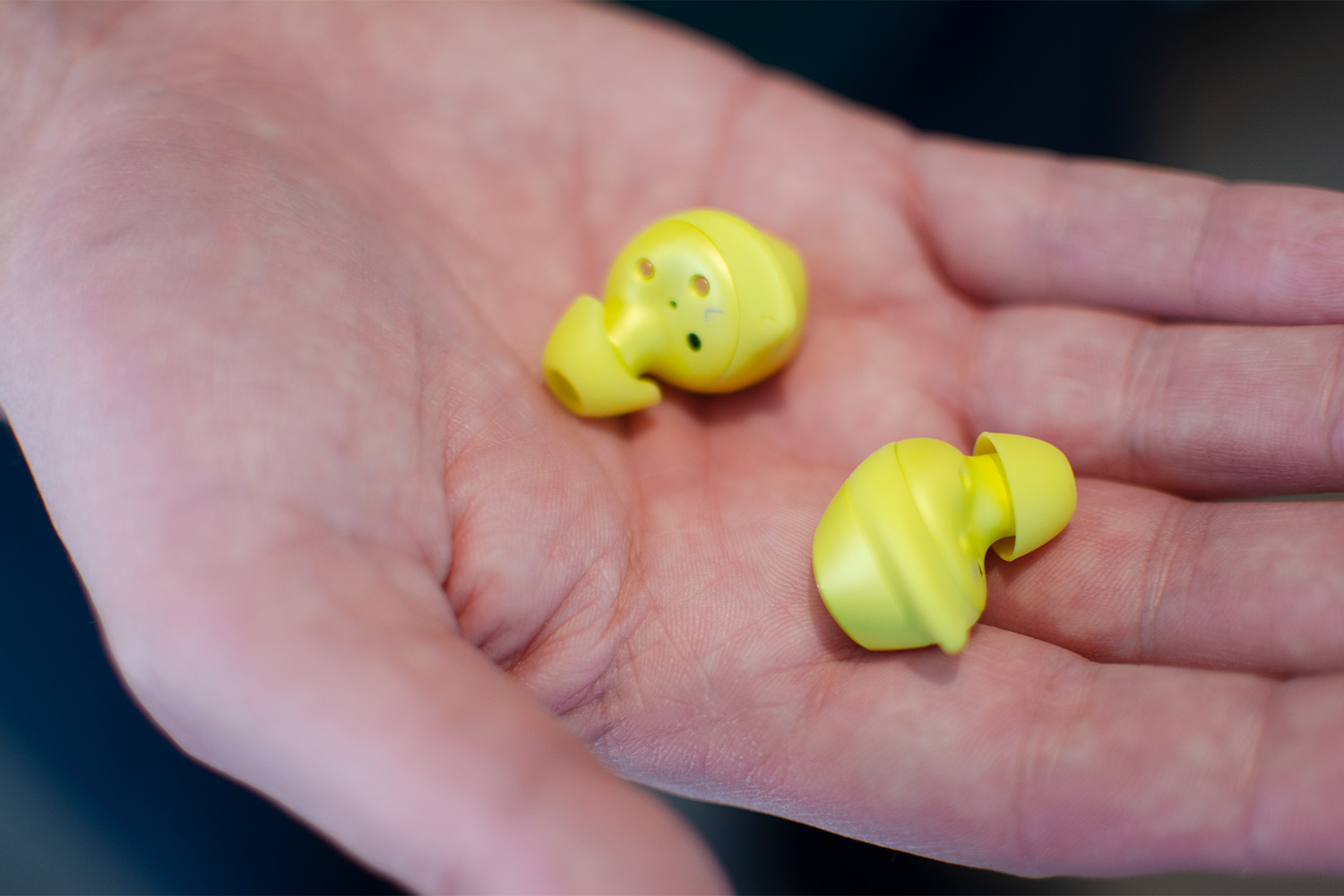 Samsung galaxy buds discount yellow