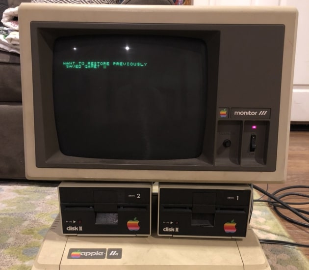 Decades-old Apple IIe Computer Found in Dad's Attic, and It Still Works ...