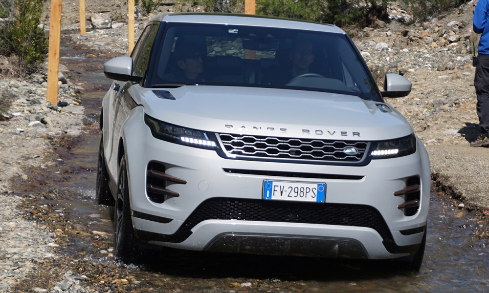 2020 range rover evoque review ranger feat