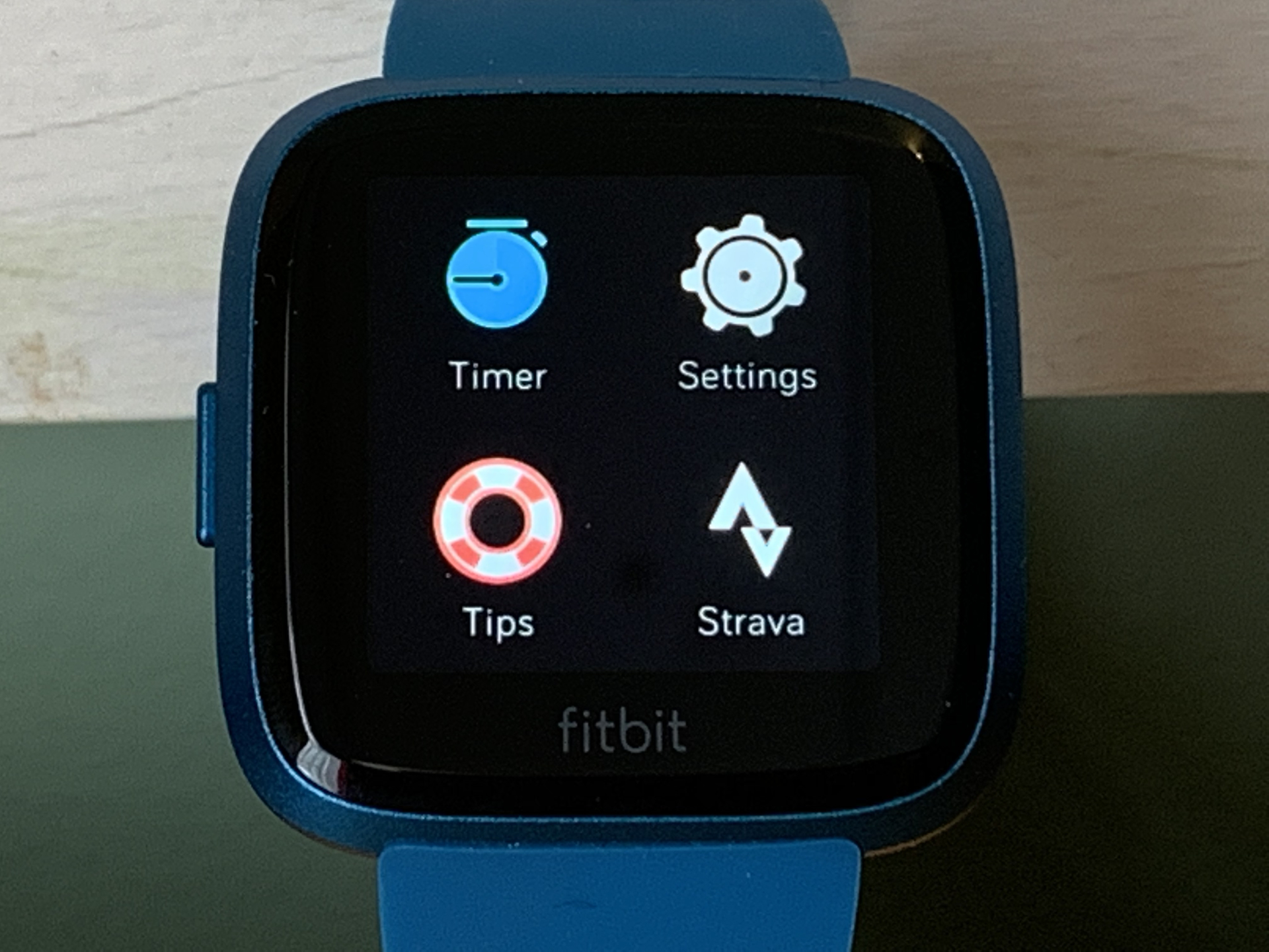 Fitbit Versa Lite Tips Tricks Master Your New Smartwatch | Digital Trends