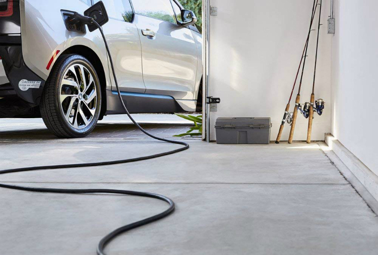 How to charge your electric car at home