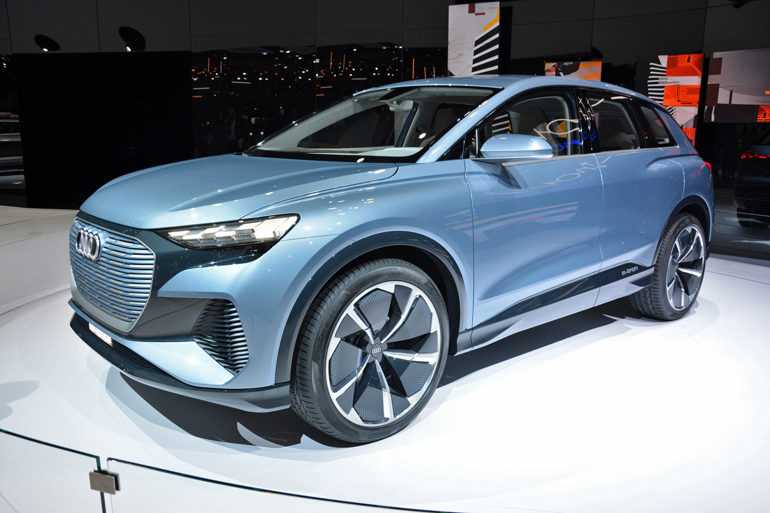 Audi e tron q4 release deals date