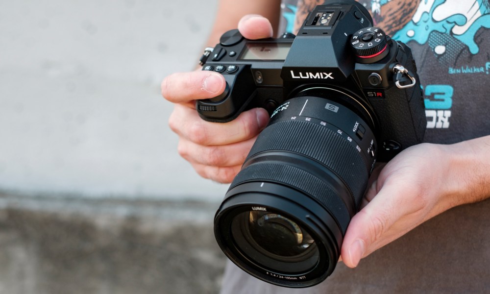 Panasonic Lumix S1R Review