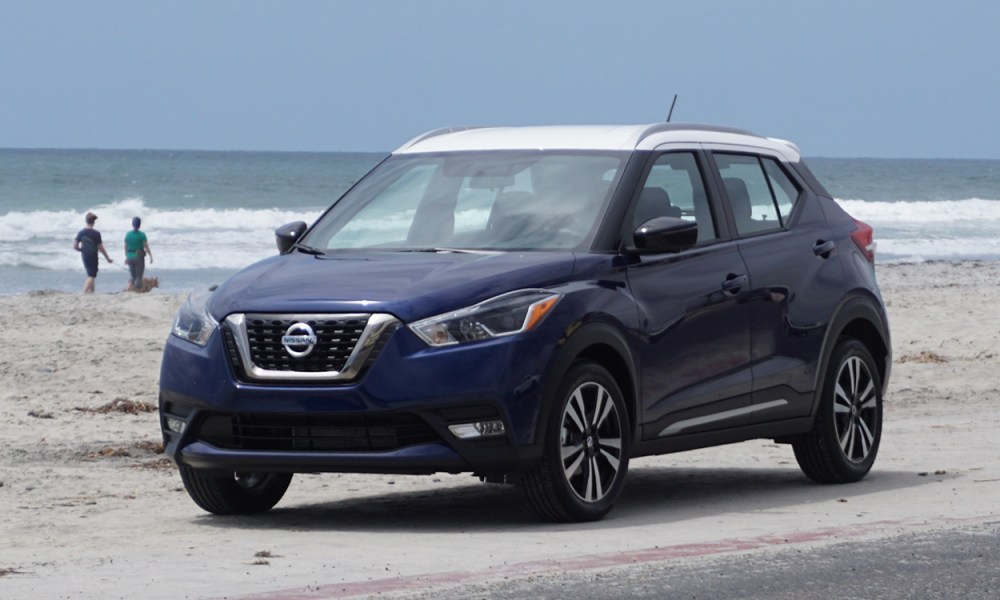 2019 nissan kicks review feat