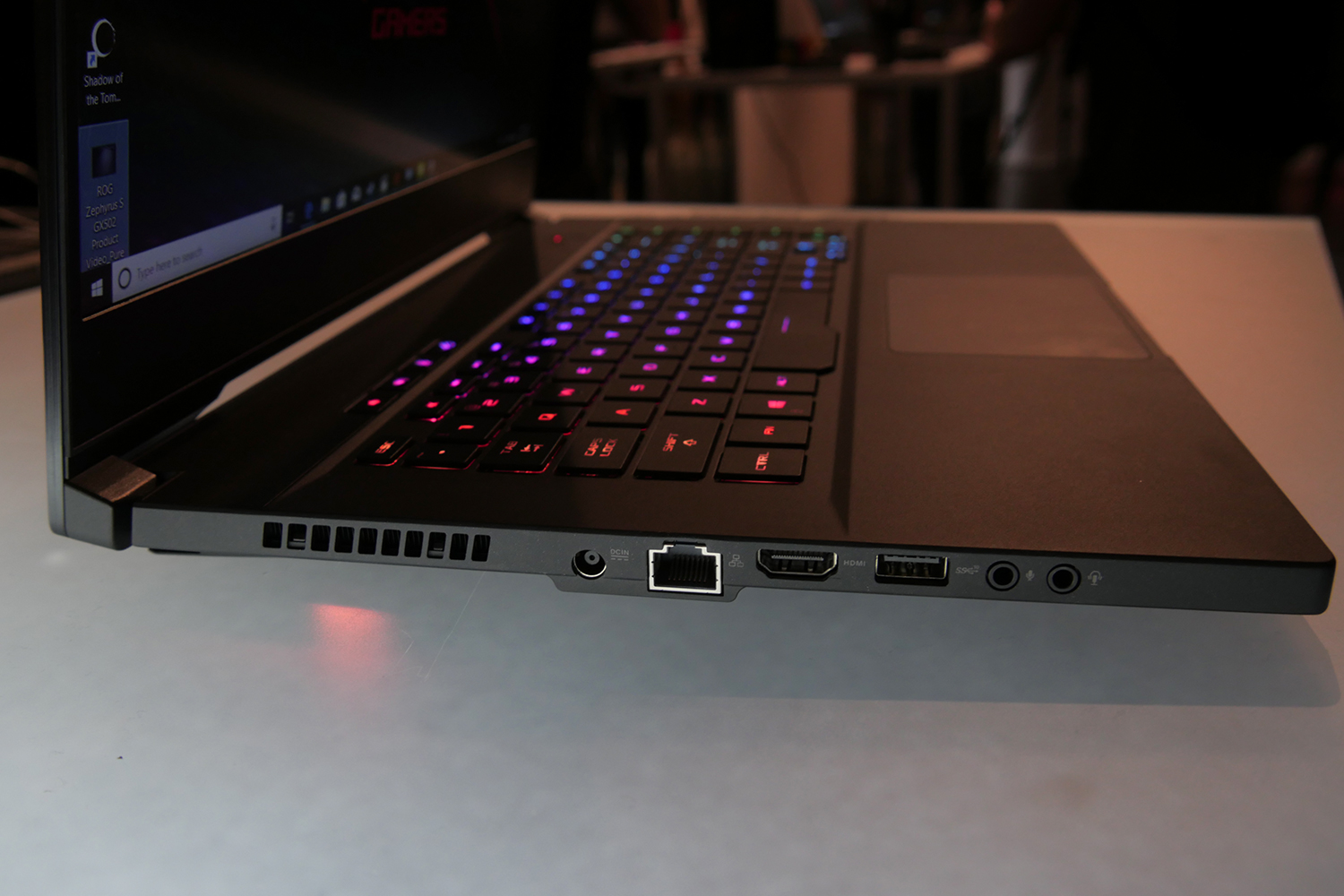 Asus ROG Zephyrus S GX502 hands-on review | Digital Trends