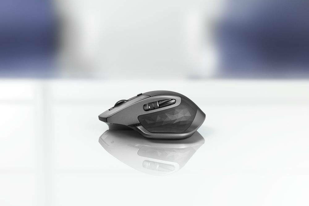 Logitech Freespace MX Air Mouse + Receiver + Base + Charger + New Battery  EXCOND
