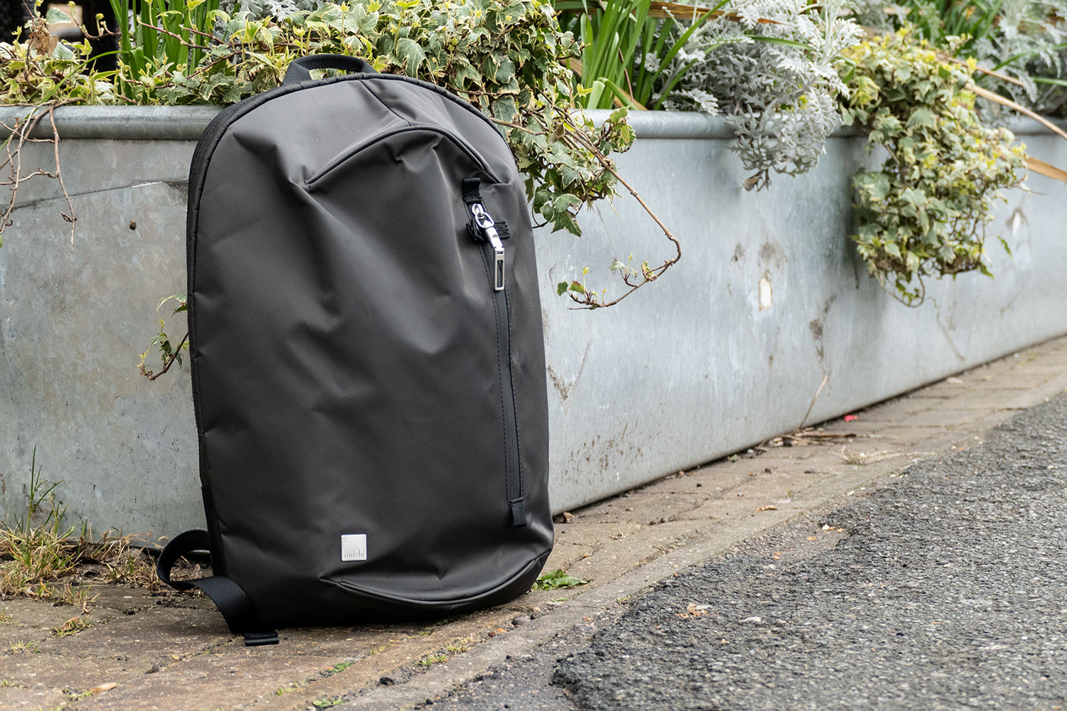 Moshi Hexa Backpack So Light You ll Think You Left Your Laptop Behind Digital Trends