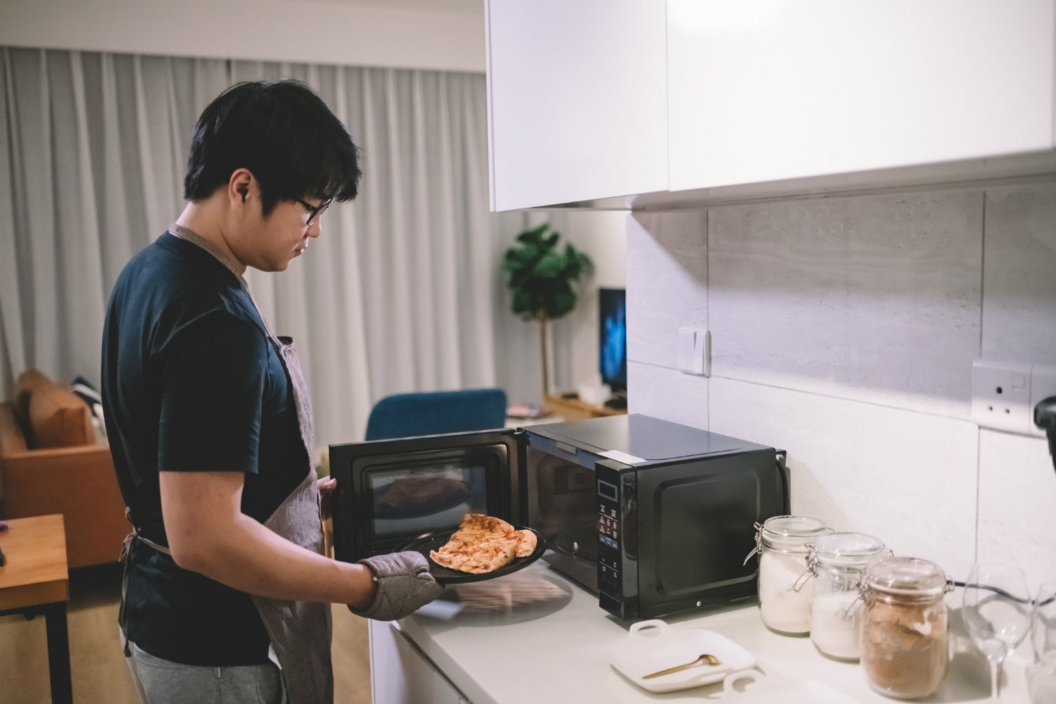 https://www.digitaltrends.com/wp-content/uploads/2019/04/pizza-gettyimages-995551908-cheegintan.jpg?fit=720%2C480&p=1