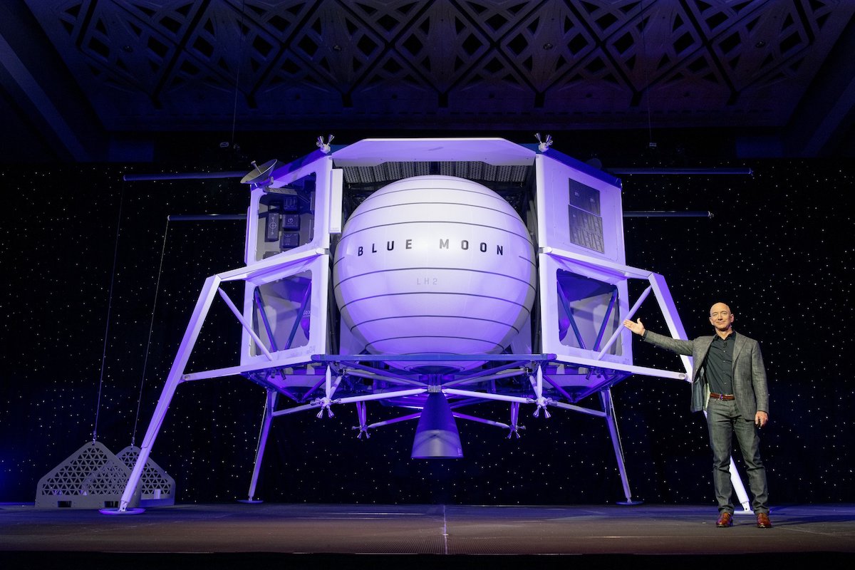 NASA Invites SpaceX And Blue Origin To Help It With Its Moon Missions ...