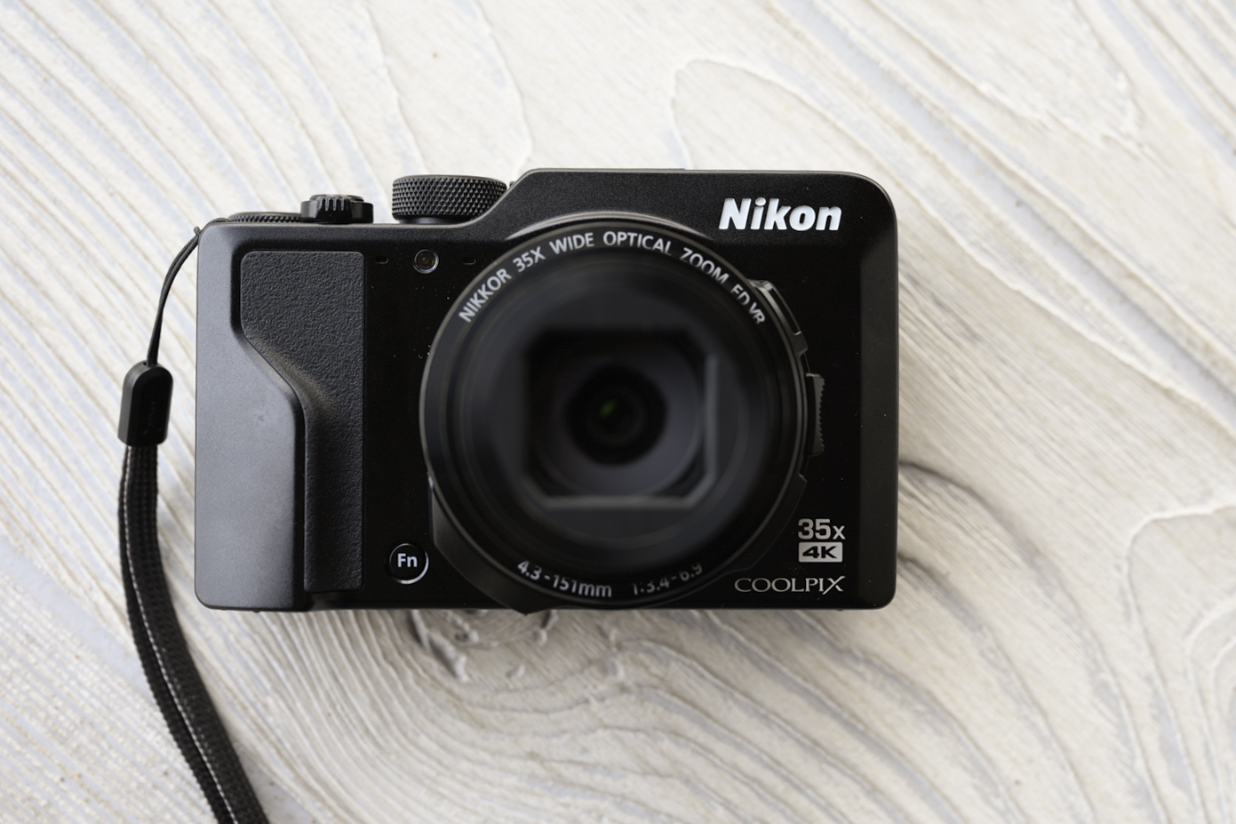 Nikon Coolpix A1000 Review: Versatile Zoom Meets Comfortable 