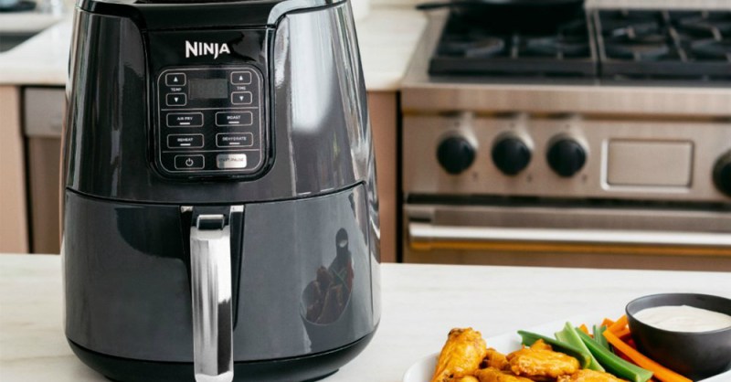 NINJA AF101 4 Qt. Electric Black Air Fryer Recipe Book 1550-Watt