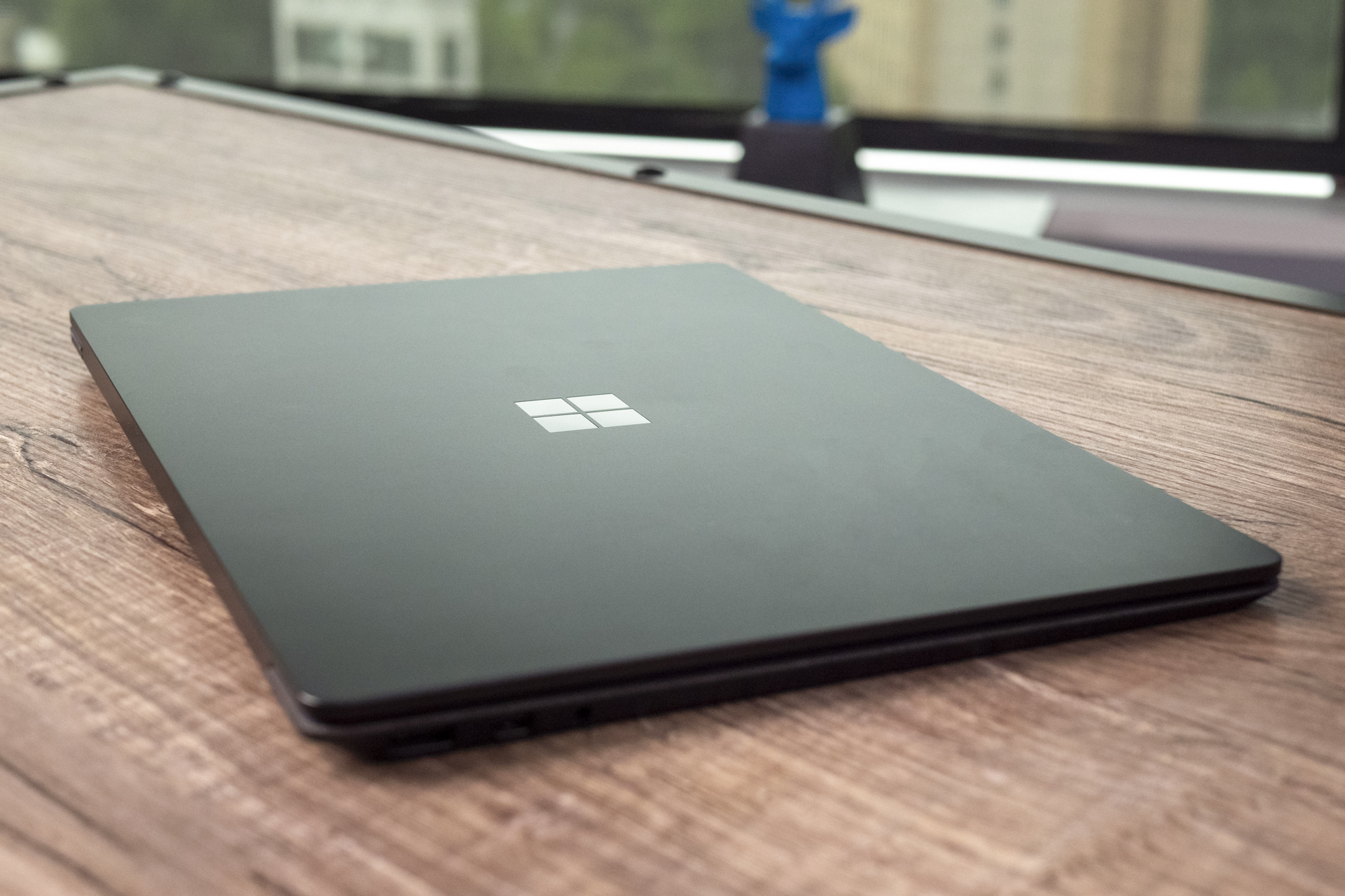 Surface Laptop 2 Retrospective Review: Does It Still Hold Up