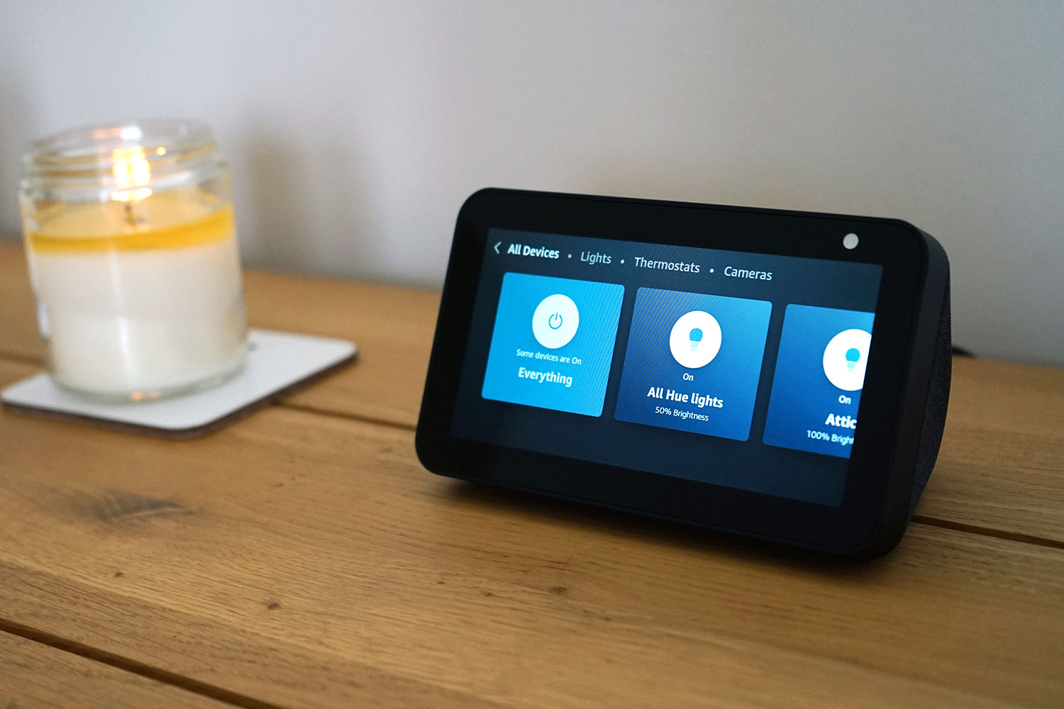 Echo show deals 8 philips hue