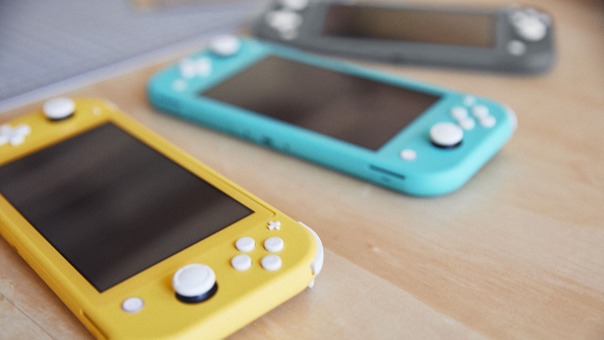 When is the nintendo deals switch lite coming out