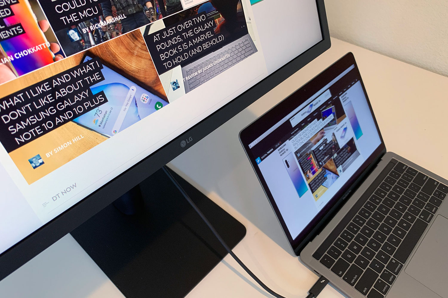 Review: LG UltraFine 4K Display (2019) - two Thunderbolt 3 ports