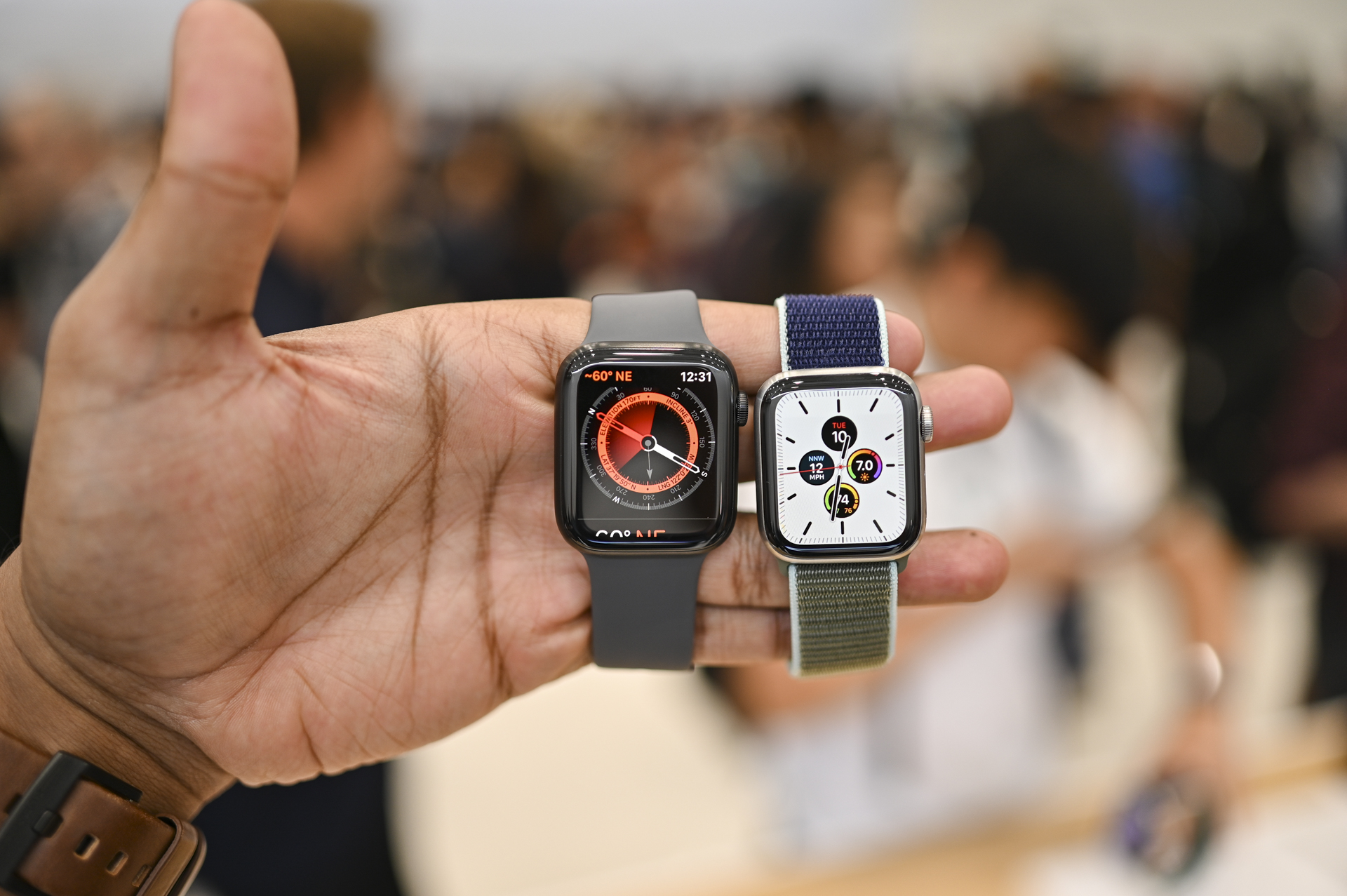 Apple Watch Series 5 vs. Series 4 | Digital Trends