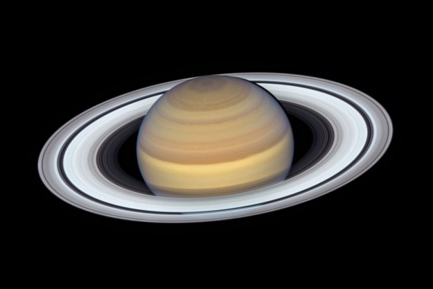 NASA's Cassini probe begins its suicide dive through Saturn's rings ...