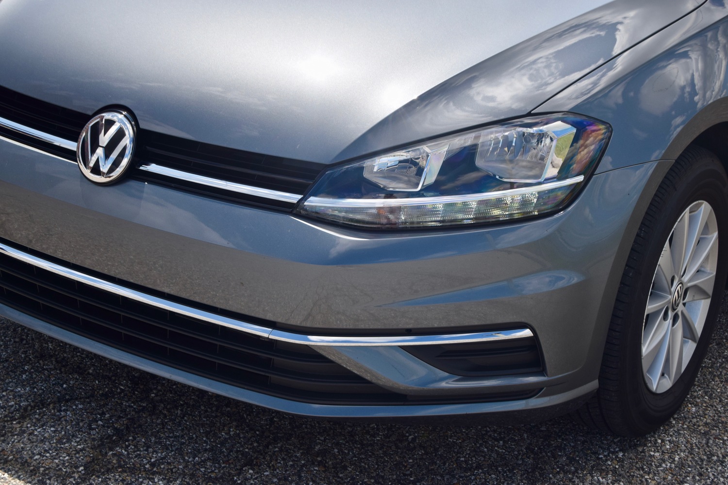 The 2019 VW Golf S Review: A Fun Hatch That Can Do Everything