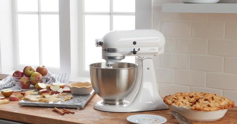 KitchenAid: Save more than $250 on a stand mixer at Best Buy right now