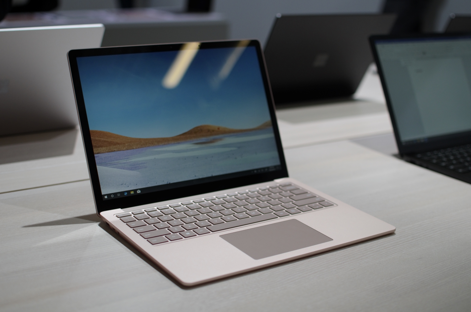Microsoft Surface Laptop 3 vs. Dell XPS 13 | Digital Trends