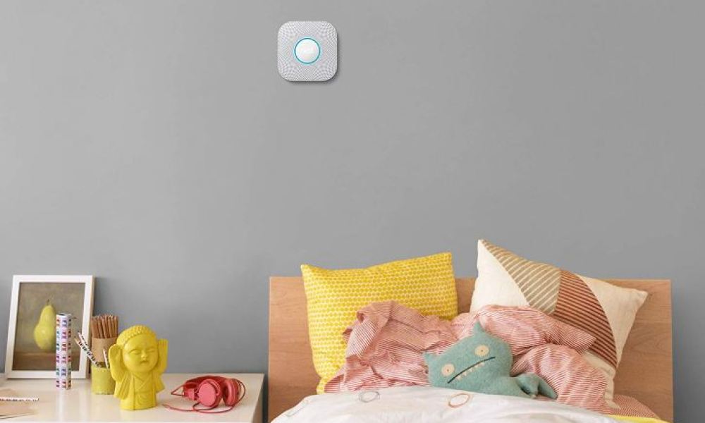 Nest Protect on wall in bedroom.