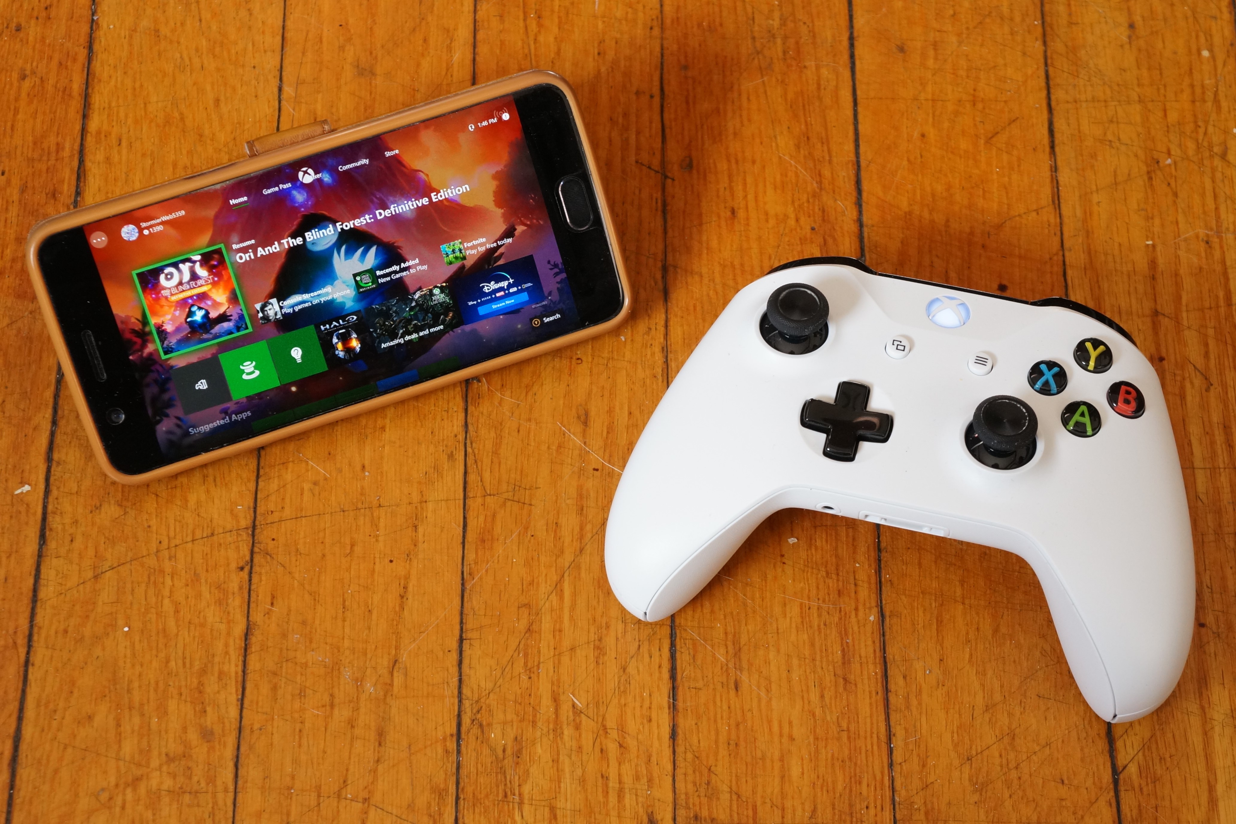 Games to play on deals iphone with xbox controller