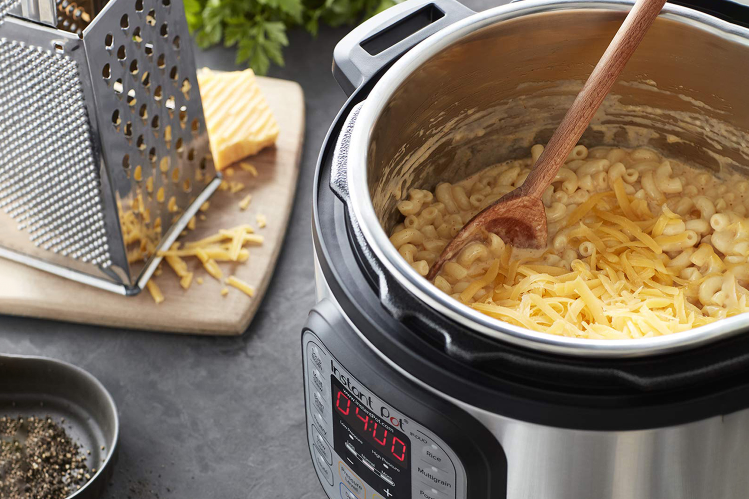 What can an instant pot do hot sale