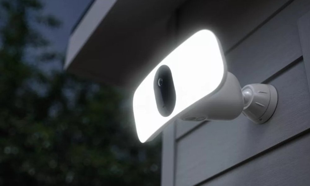 Arlo Pro 3 Flood Light on white house