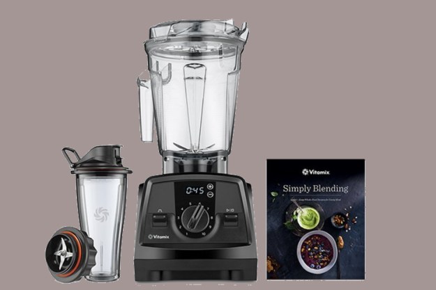 Vitamix Recalls Ascent and Venturist Series Blending Containers Due to  Laceration Hazard