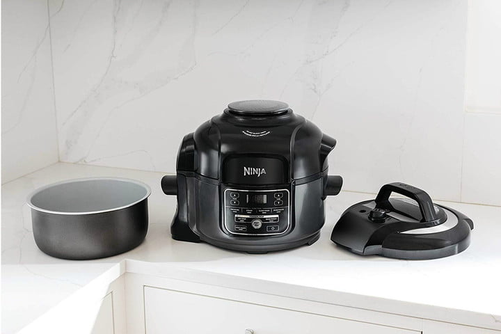 Ninja Foodi Max versus Instant Pot - Comparison  Have you been wondering  whether to get a Ninja Foodi Max multicooker or an Instant Pot Duo Crisp?  In this video I do