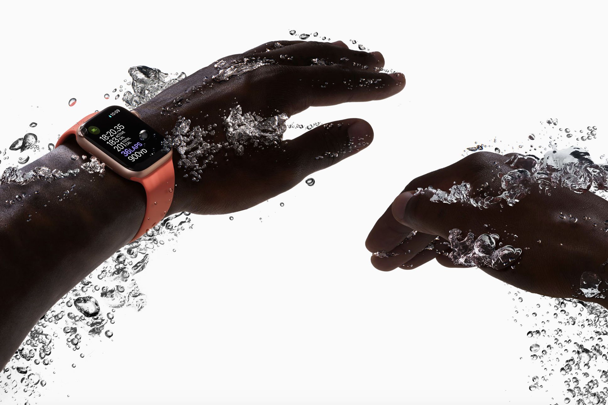 Series 5 discount apple watch swimming