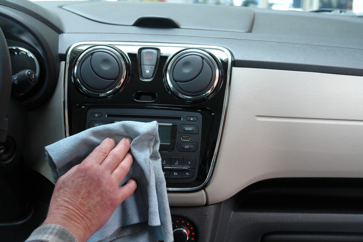 5 Steps to clean the interior of your car