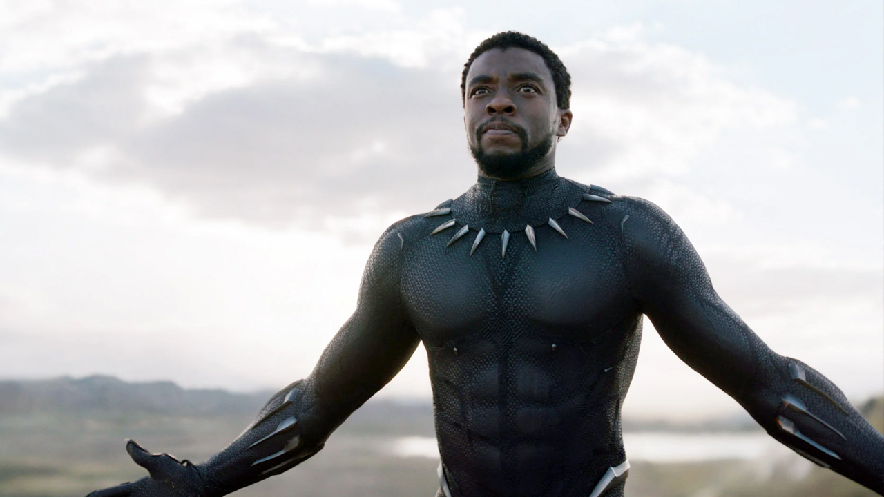 Chadwick Boseman dans le rôle de Black Panther revient au Wakanda