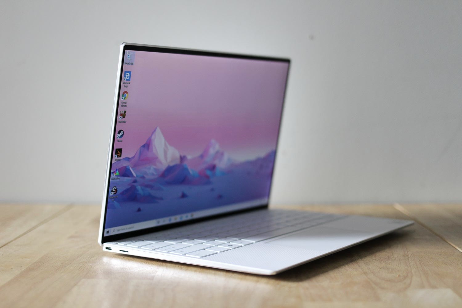 Dell XPS 13 (2020) Review: Laptop Endgame