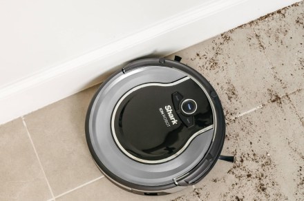How to fix a Shark robot vacuum that’s not charging