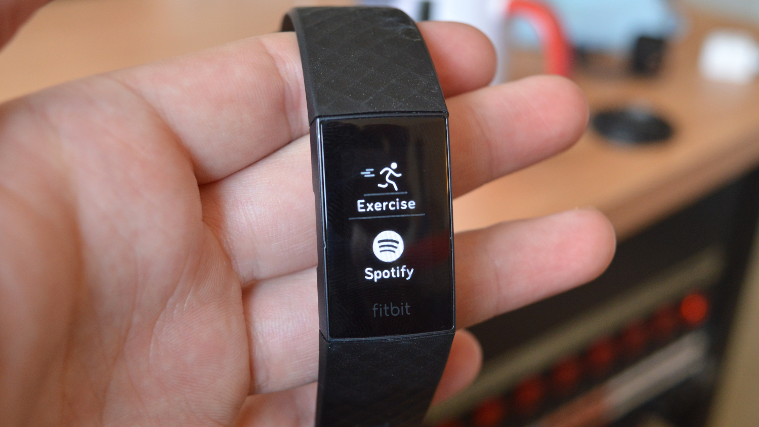 Fitbit charge online spotify