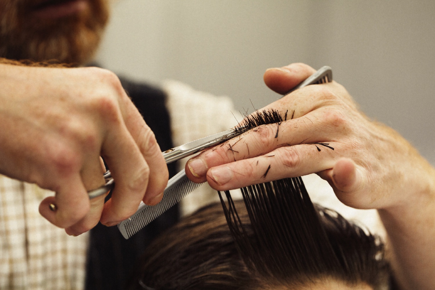 How To Get a Haircut From a Virtual Barber During Lockdown | Digital Trends