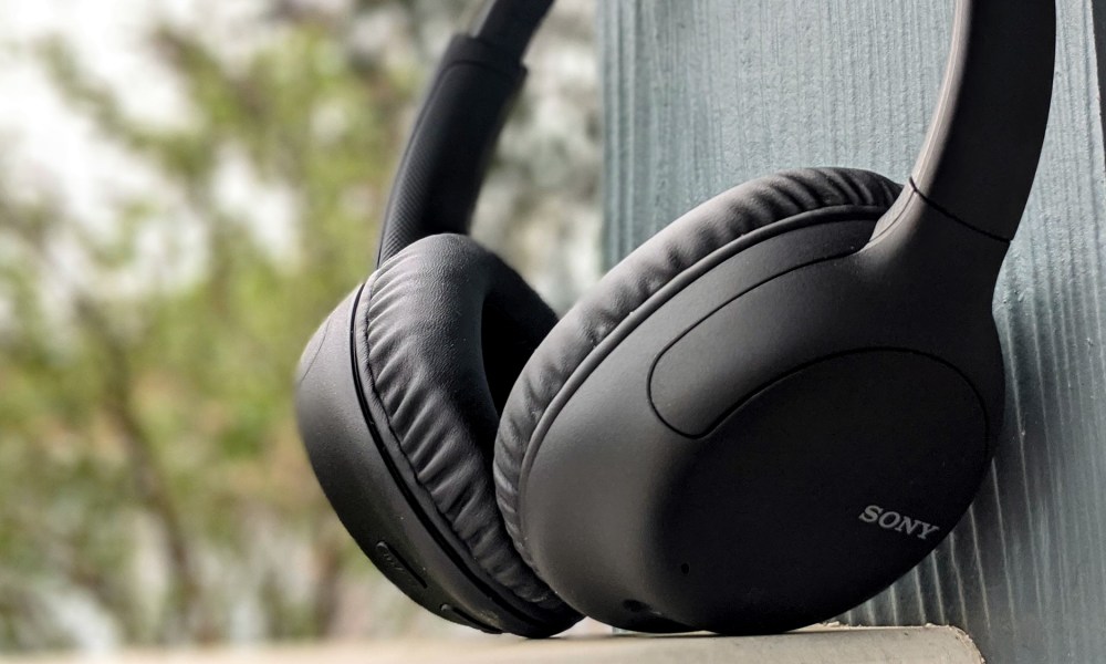 Sony WH-CH710N headphones