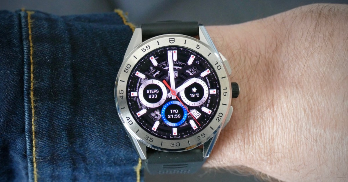 Tag Heuer Connected Watch Faces Quick Look 